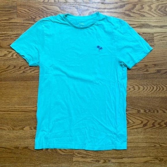 Urban Heritage Turquoise Tee - Size: M - Picture 1 of 5